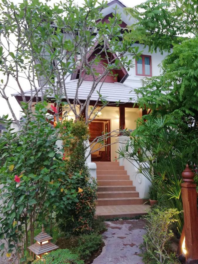 Rich Garden House Hotel Chiang Mai Exterior foto